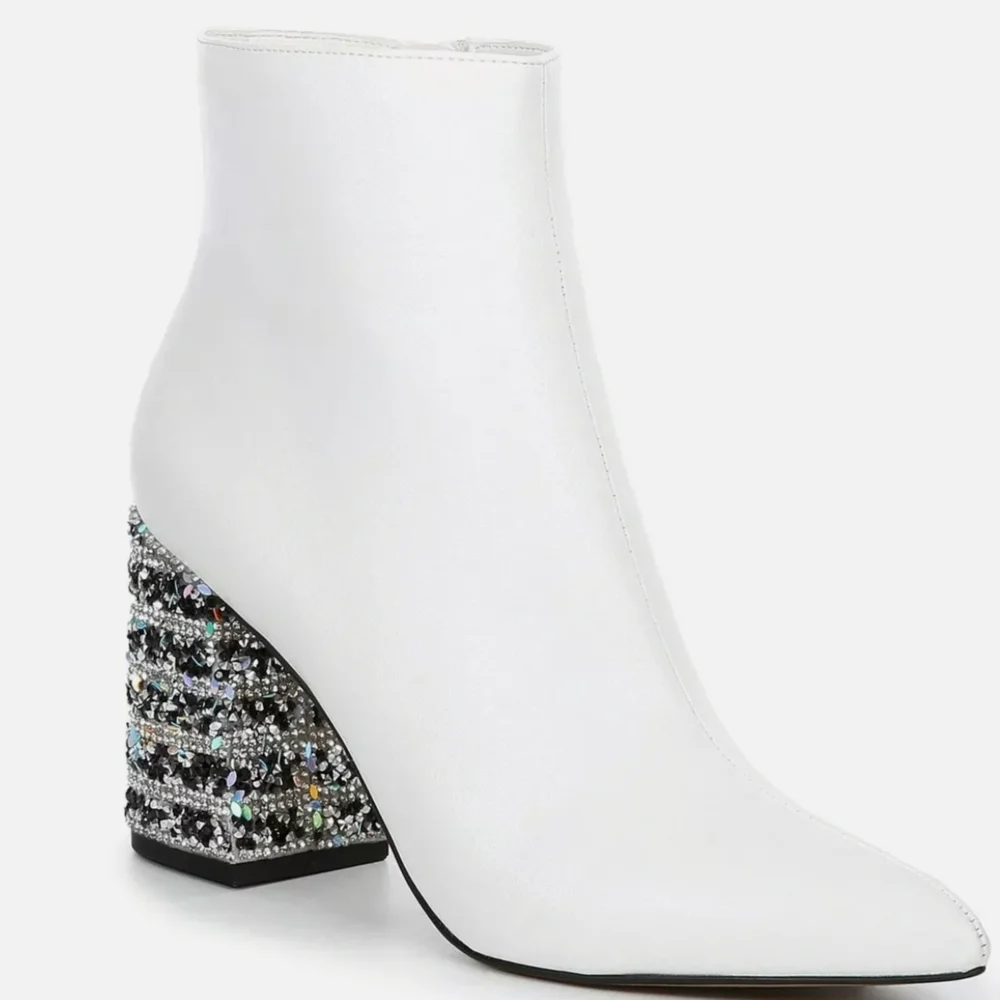 Betsey Johnson Women's Ankle Booties Kassie White Embellished Block Heel - Picture 3 of 9